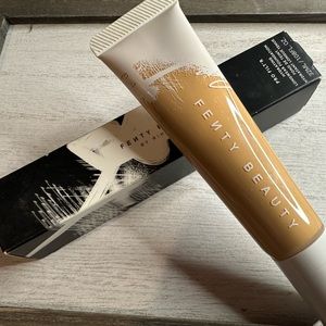 Fenty Beauty Pro Filt’r Hydrating Longwear Foundation